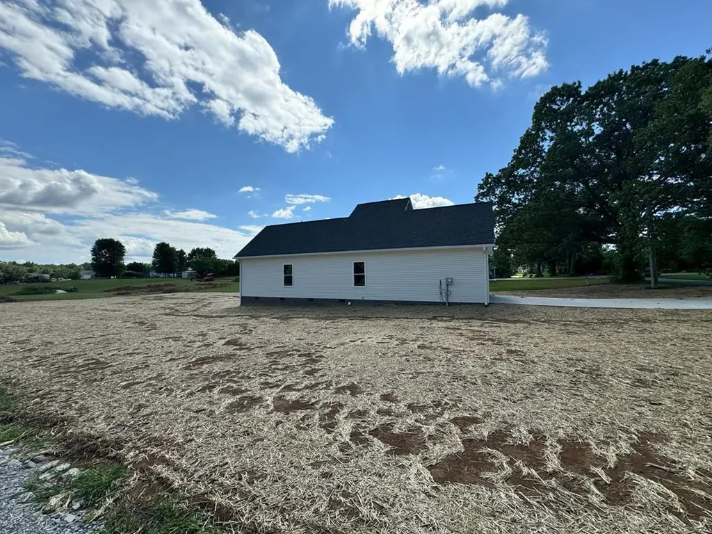 1635 Blackburn Fork Road Cookeville TN 38501