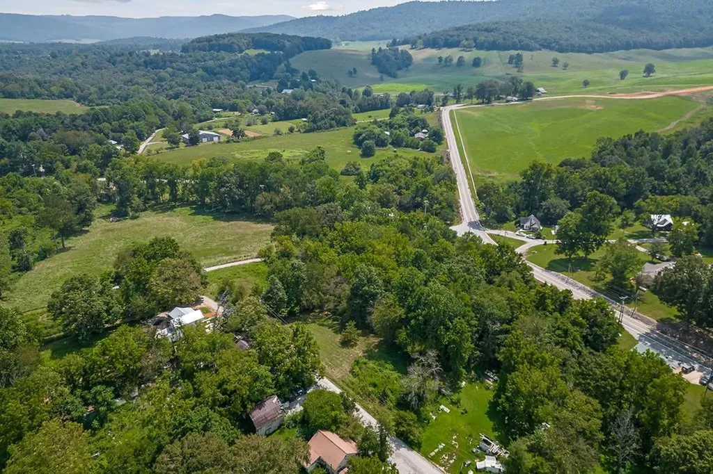 00 E Ferrell Road Alpine TN 38543