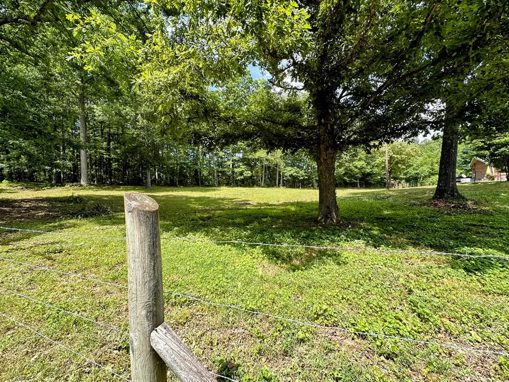 1065 Star Point Road Jamestown TN 38556