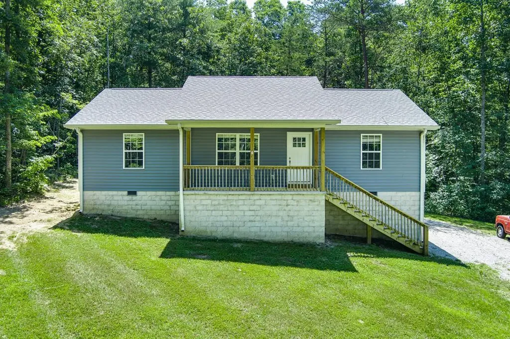 2037 Allardt Tinch Road Jamestown TN 38556