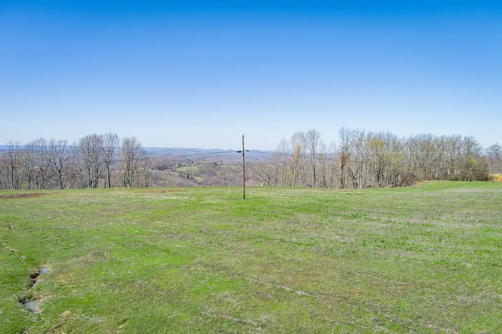 38.8 Ac. Anderson Road Byrdstown TN 37067