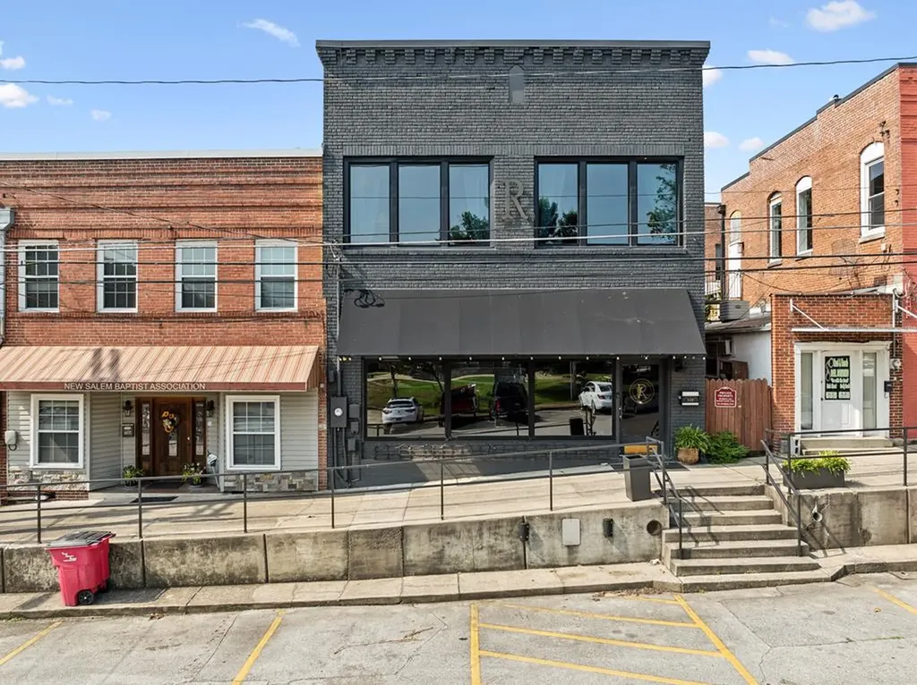 110 W Third Avenue Carthage TN 37030