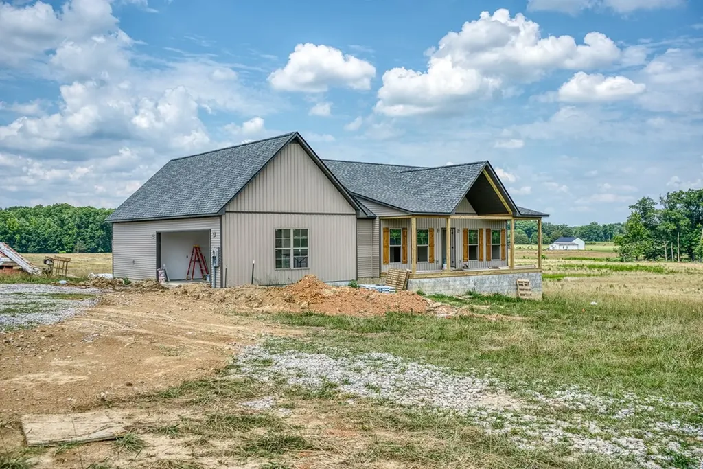 2557 Wildcat Road Sparta TN 38583