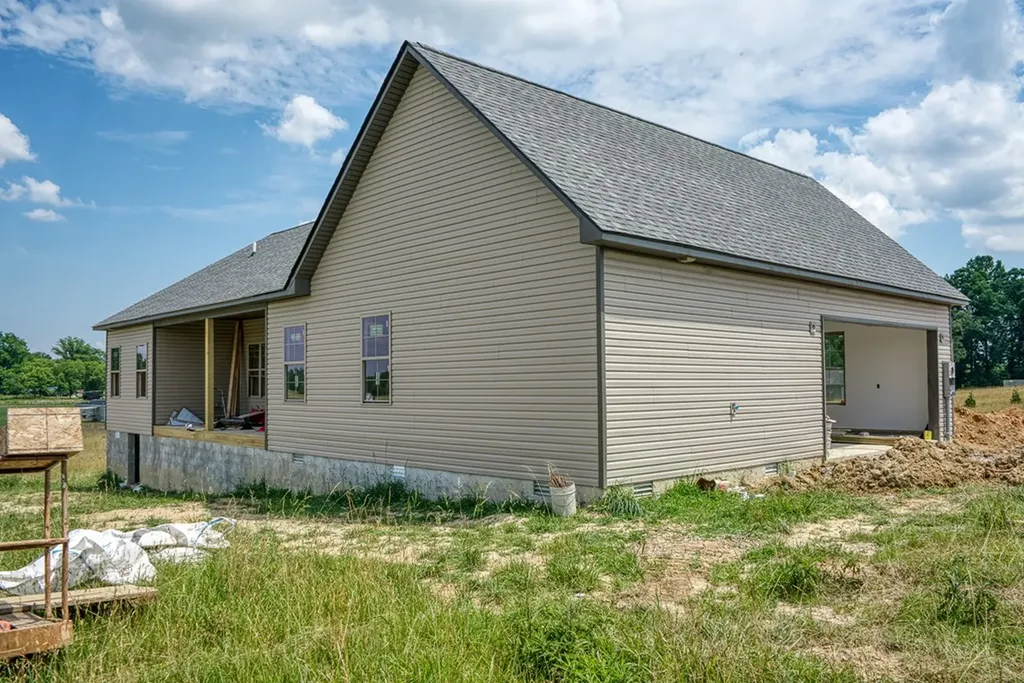 2557 Wildcat Road Sparta TN 38583