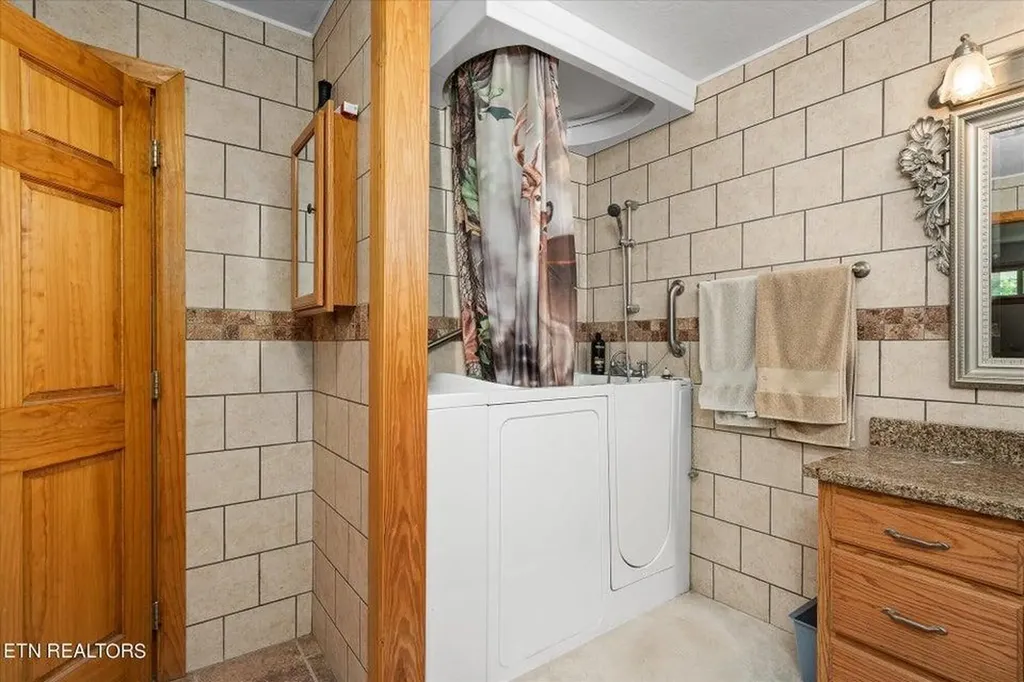 213 Indian Rock Trail Jamestown TN 38556