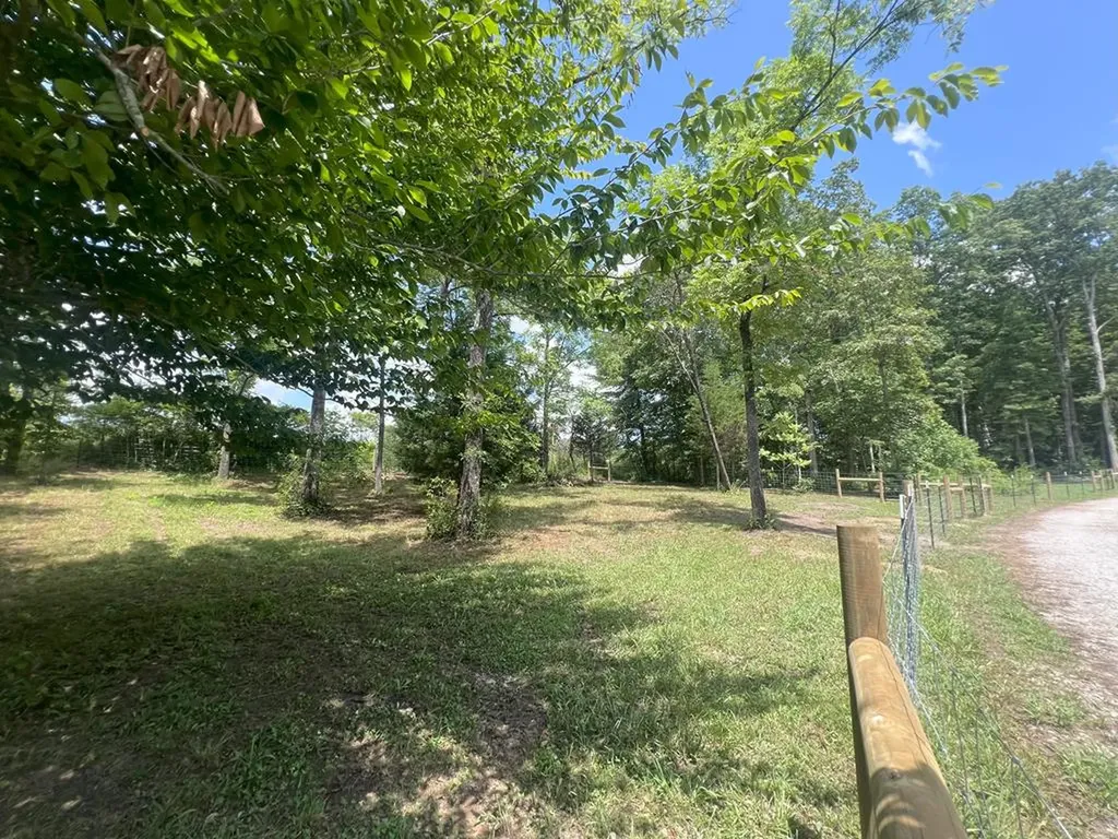 213 Indian Rock Trail Jamestown TN 38556