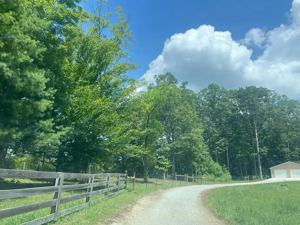 213 Indian Rock Trail Jamestown TN 38556