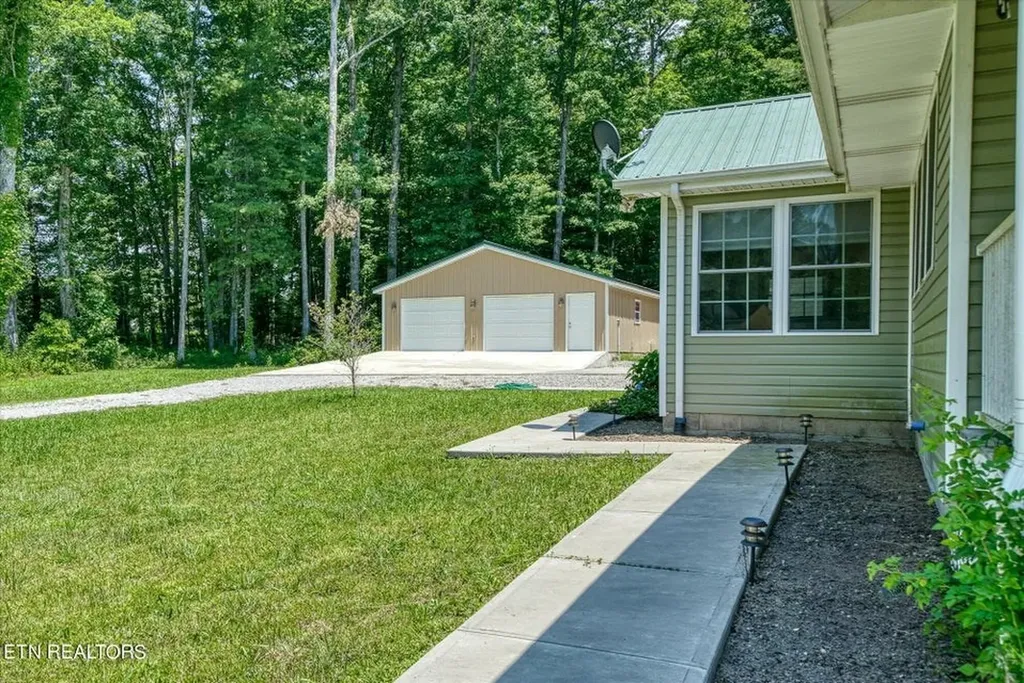 213 Indian Rock Trail Jamestown TN 38556