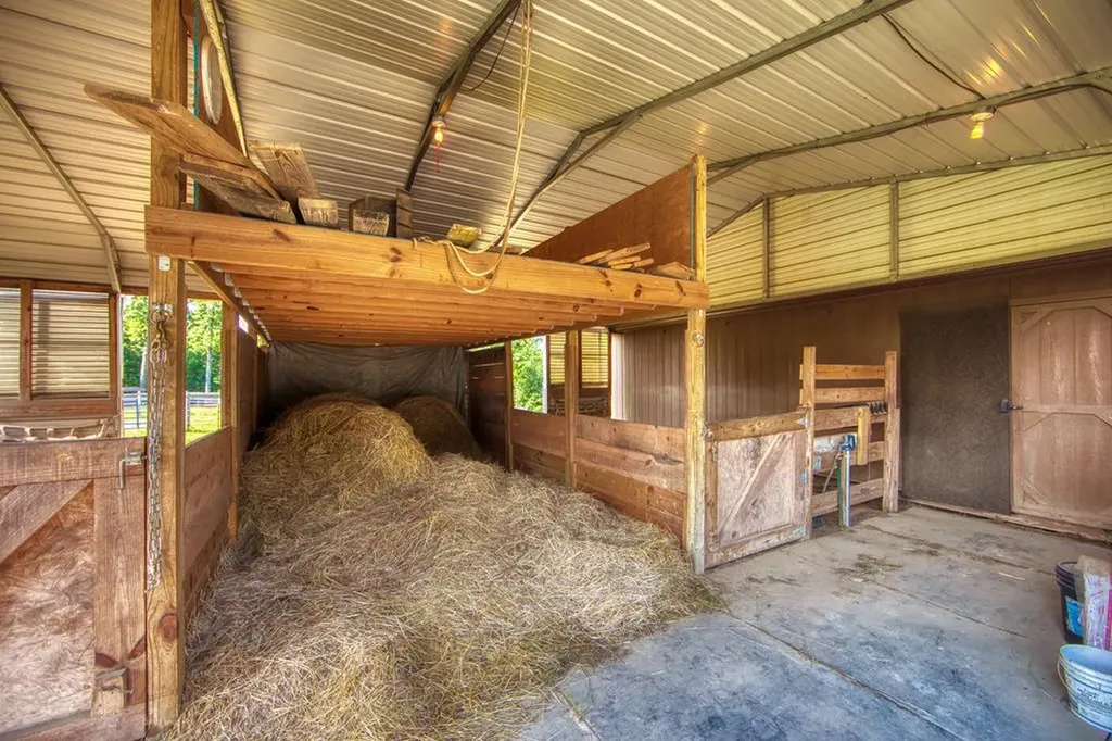 1240 Louvaine Road Jamestown TN 38556