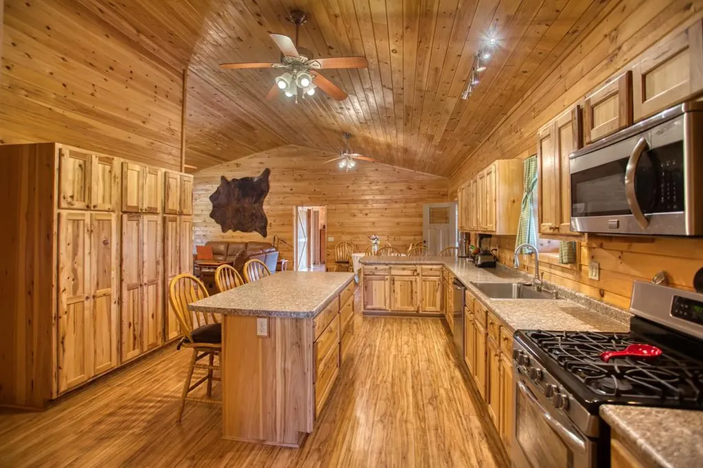 1240 Louvaine Road Jamestown TN 38556