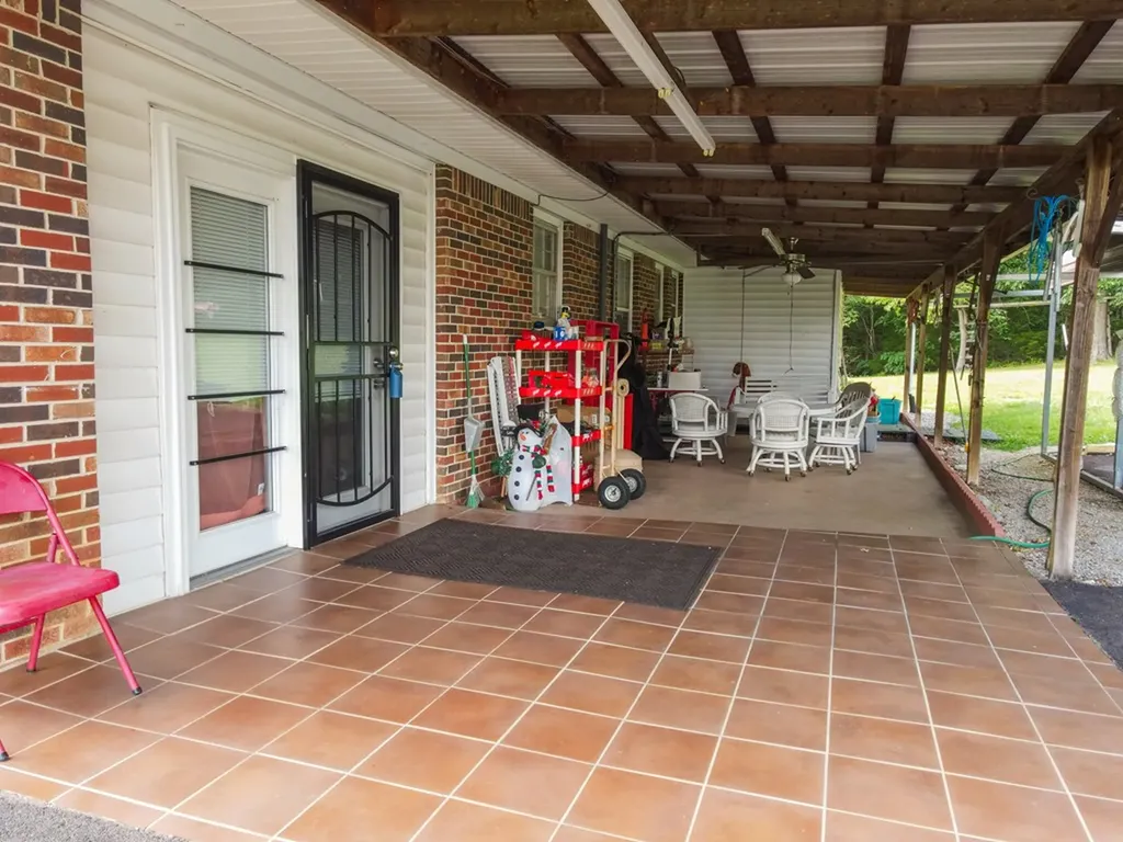 105 East Wilmouth Road Rickman TN 38580