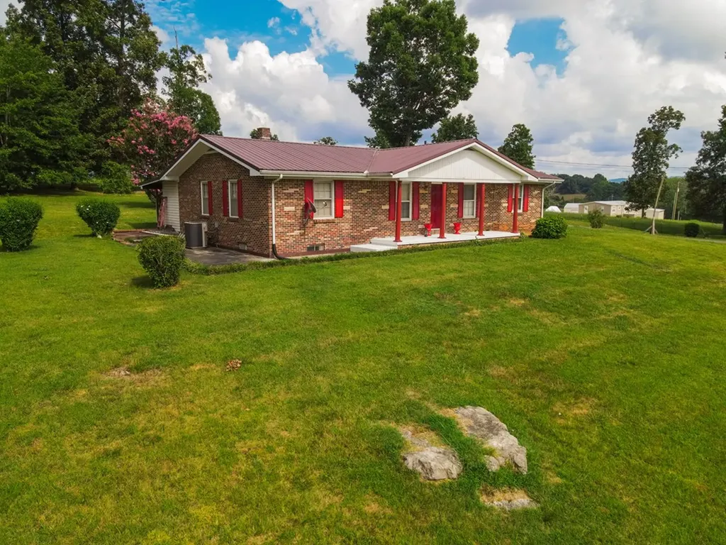 105 East Wilmouth Road Rickman TN 38580