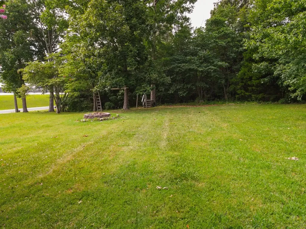 105 East Wilmouth Road Rickman TN 38580