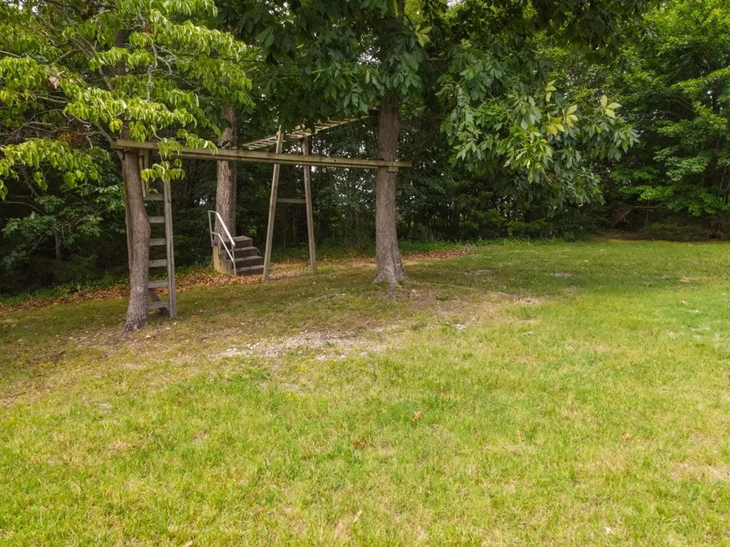 105 East Wilmouth Road Rickman TN 38580