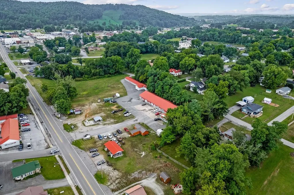 550 N North Church Livingston TN 38570