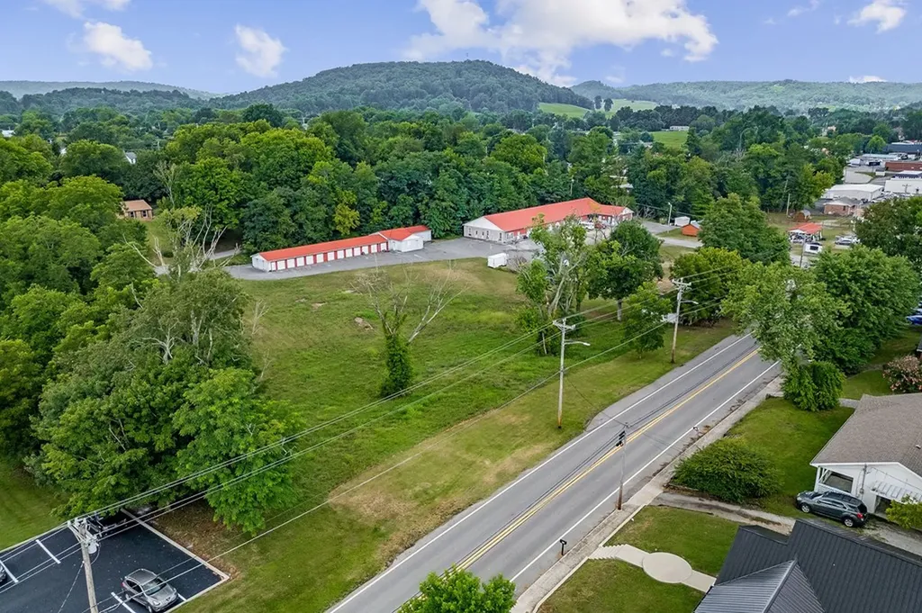 550 N North Church Livingston TN 38570