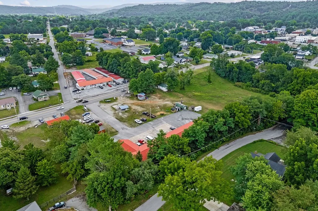 550 N North Church Livingston TN 38570