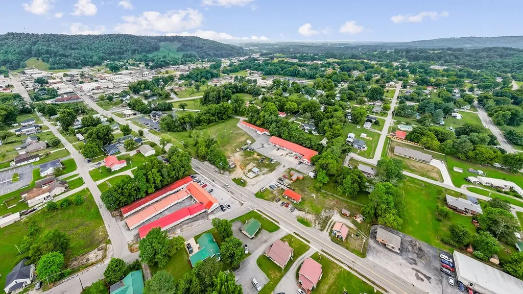 550 N North Church Livingston TN 38570
