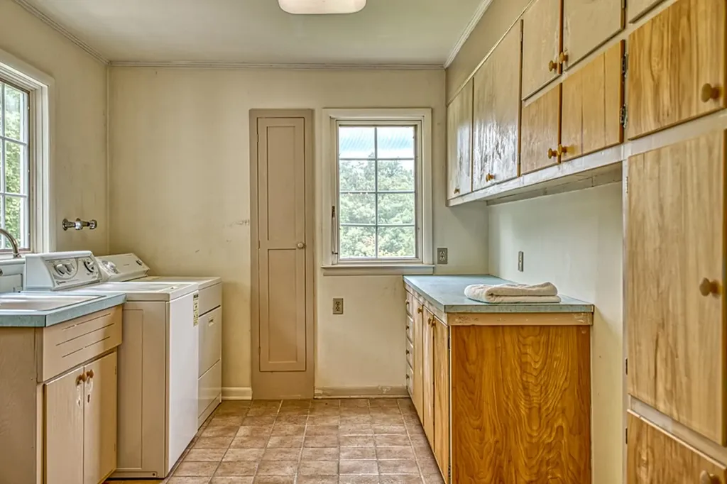 1452 Gainesboro Grade Cookeville TN 38501