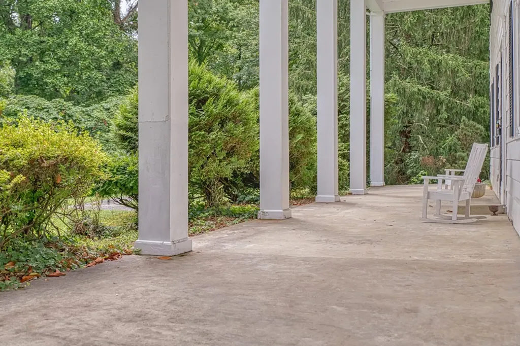 1452 Gainesboro Grade Cookeville TN 38501