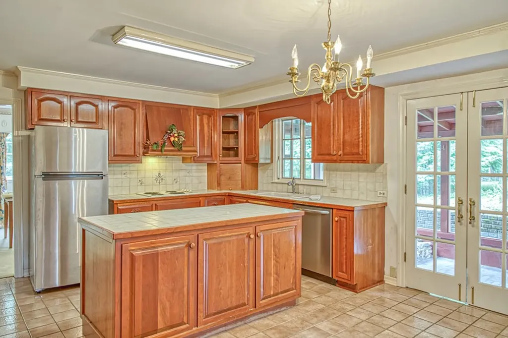 1452 Gainesboro Grade Cookeville TN 38501