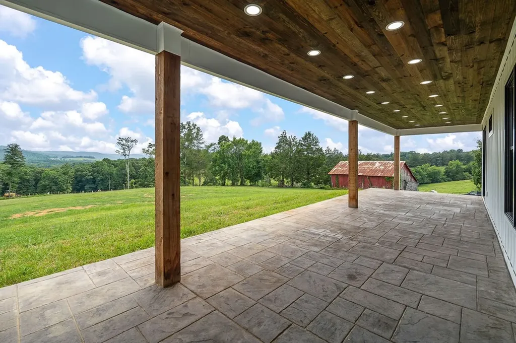 1100 Eastport Dock Road Monroe TN 38573