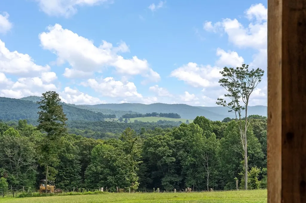 1100 Eastport Dock Road Monroe TN 38573