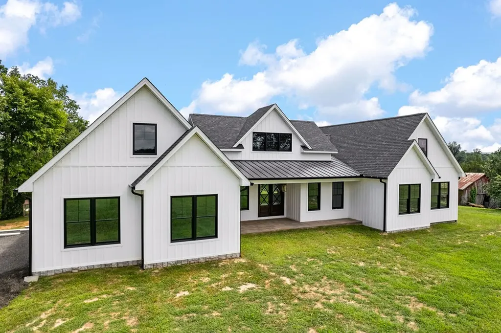 1100 Eastport Dock Road Monroe TN 38573