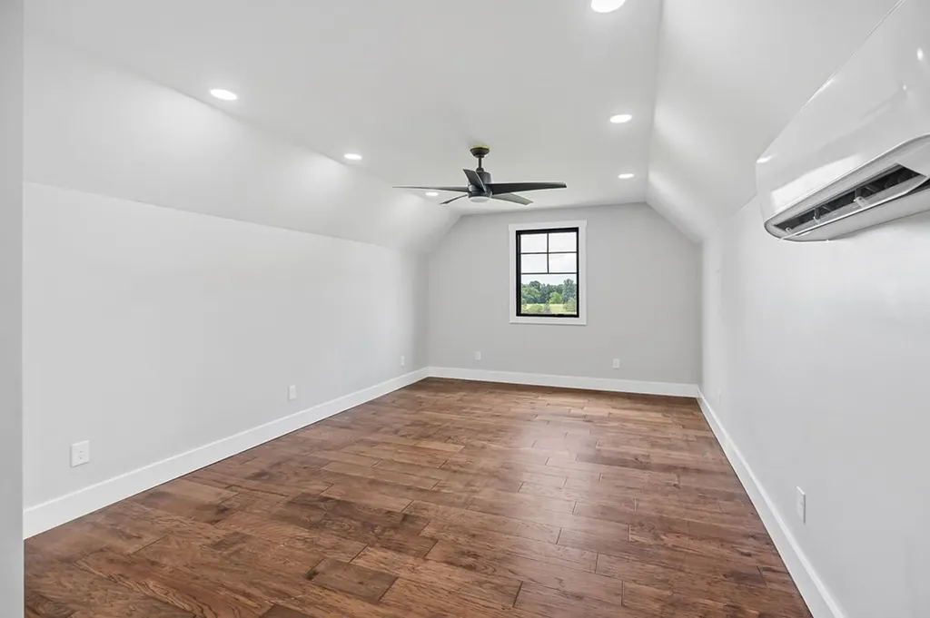 1100 Eastport Dock Road Monroe TN 38573