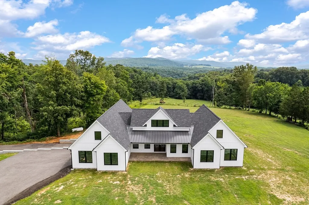 1100 Eastport Dock Road Monroe TN 38573