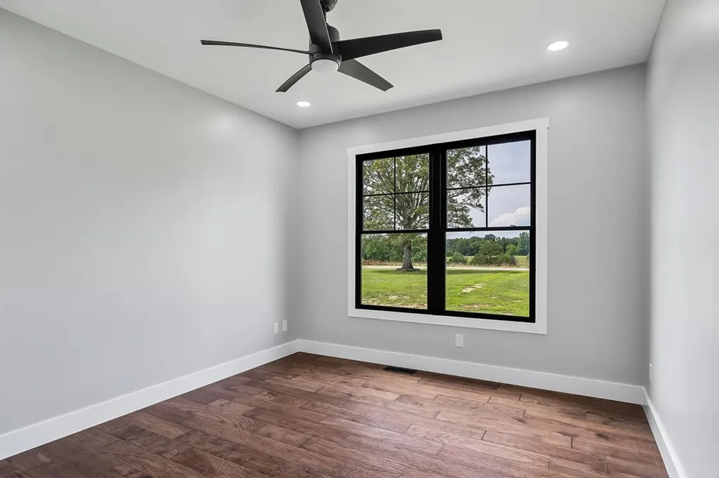 1100 Eastport Dock Road Monroe TN 38573