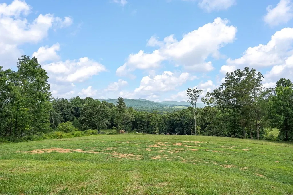 1100 Eastport Dock Road Monroe TN 38573