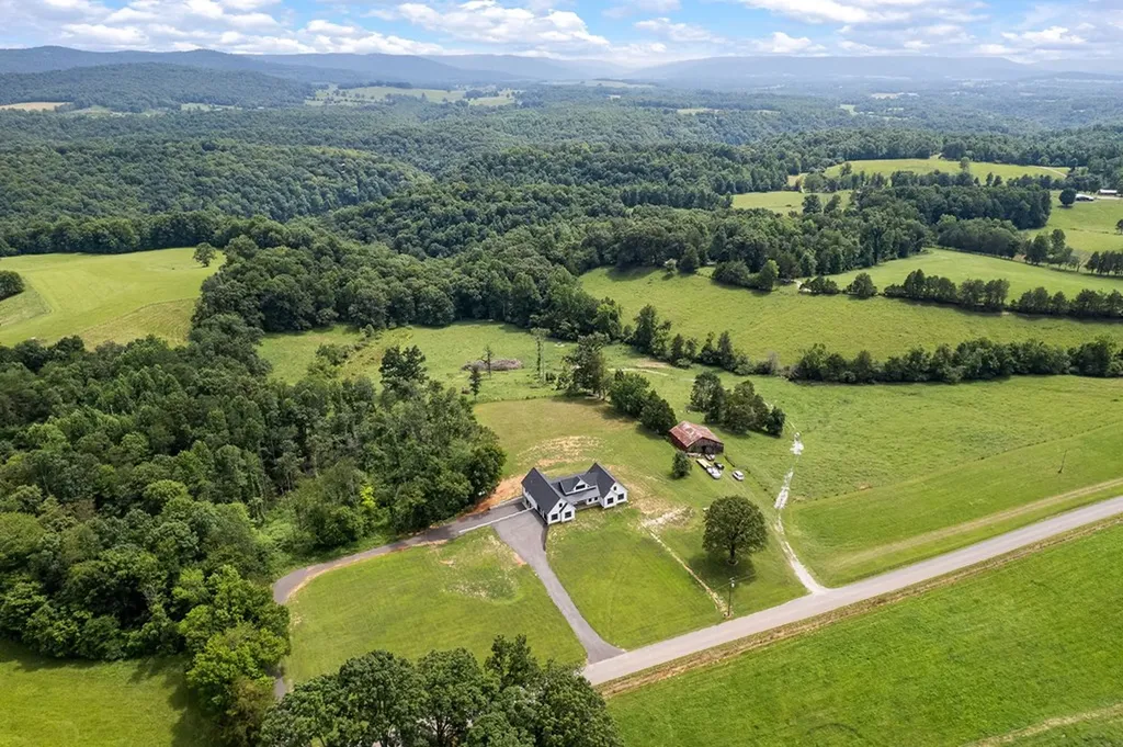 1100 Eastport Dock Road Monroe TN 38573