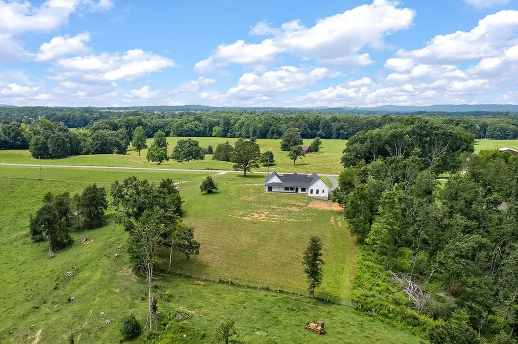 1100 Eastport Dock Road Monroe TN 38573