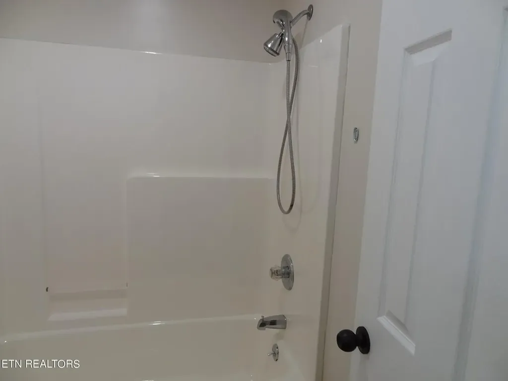 61 Calloway Drive Crossville TN 38555