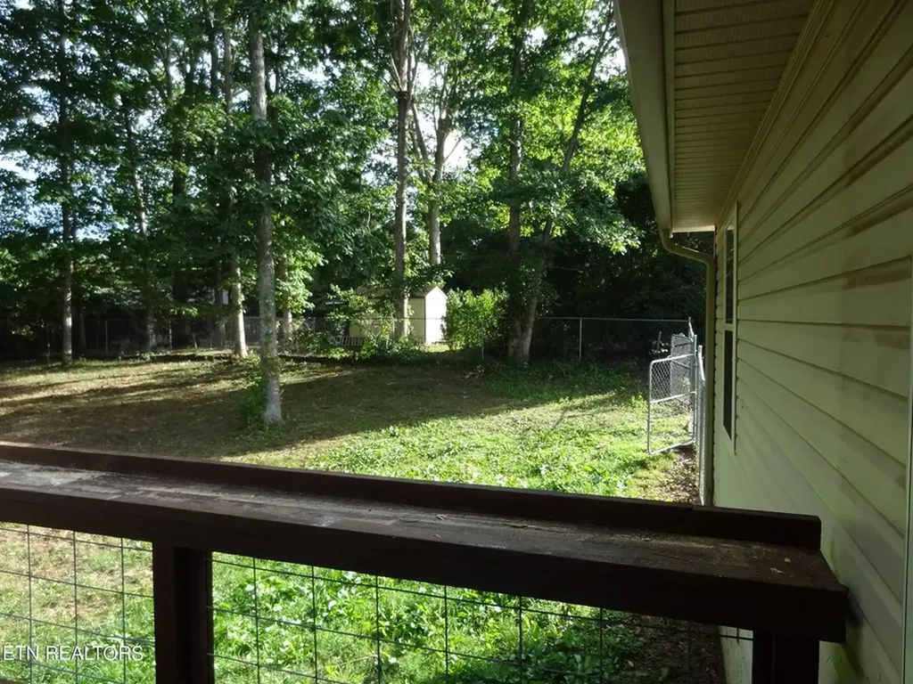 61 Calloway Drive Crossville TN 38555