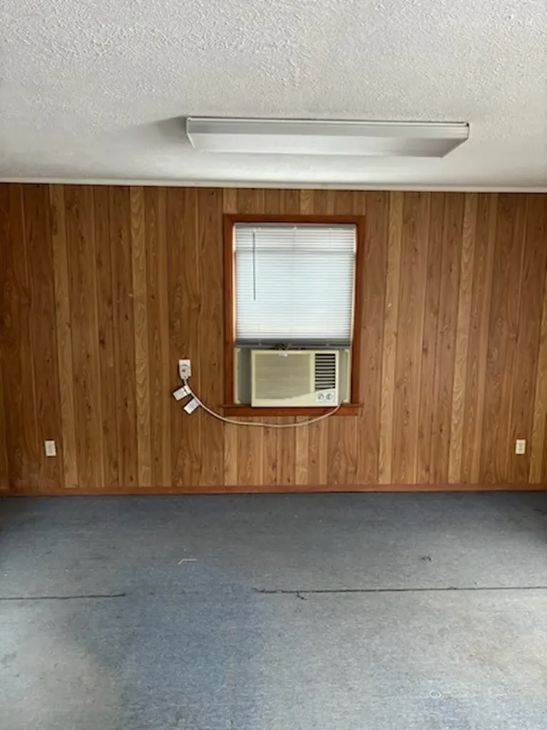 620 E Main Street Algood TN 38506