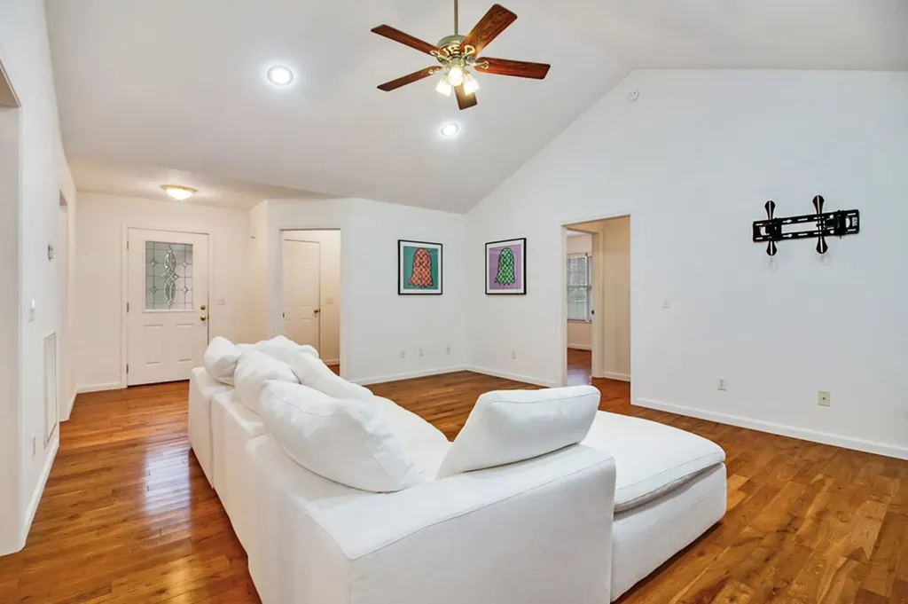 1267 Holiday Drive Crossville TN 38555