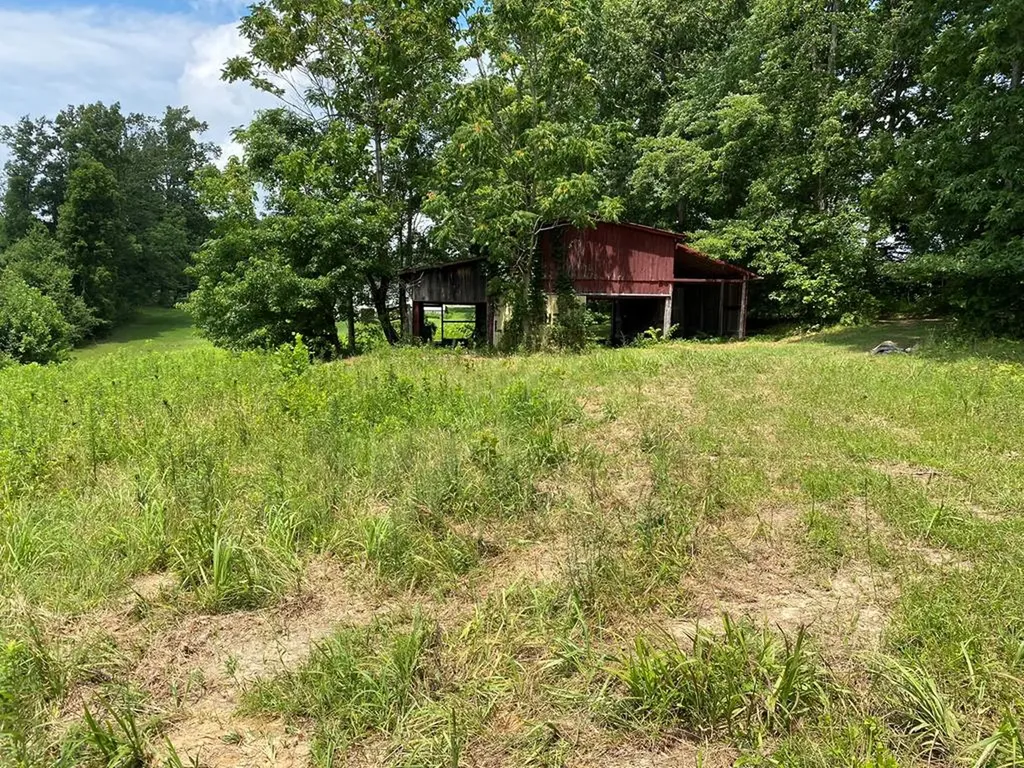 2676 North Springs Road Red Boiling Springs TN 37150