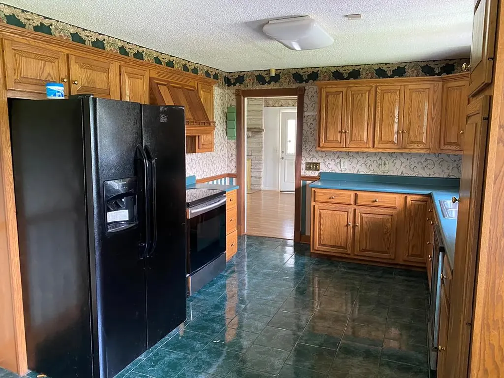2676 North Springs Road Red Boiling Springs TN 37150