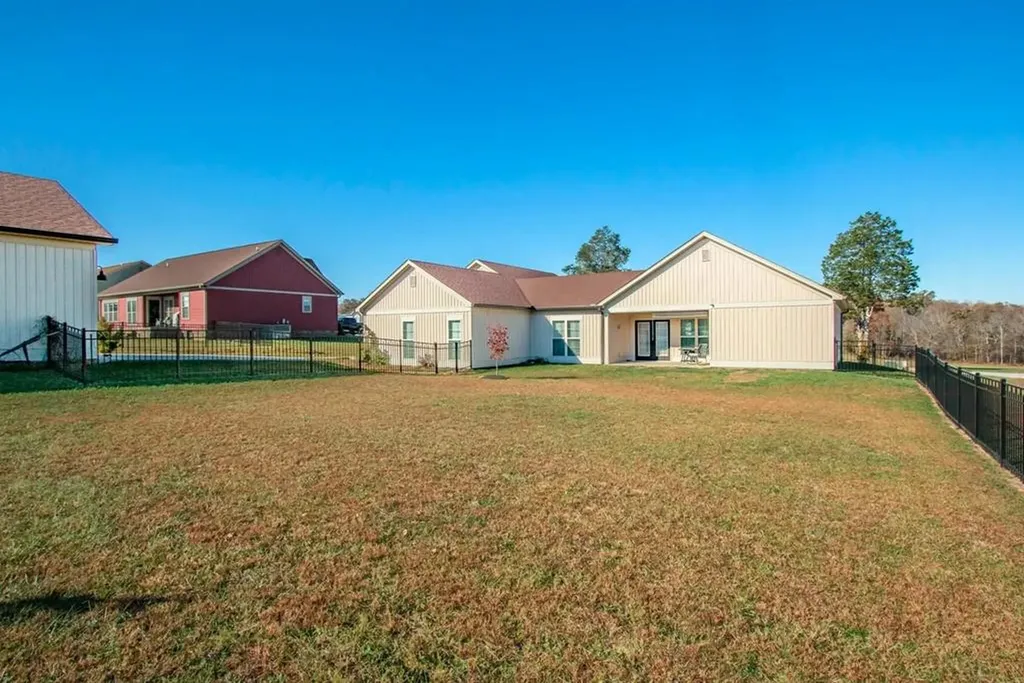 190 Crooked Creek Road Cookeville TN 38506