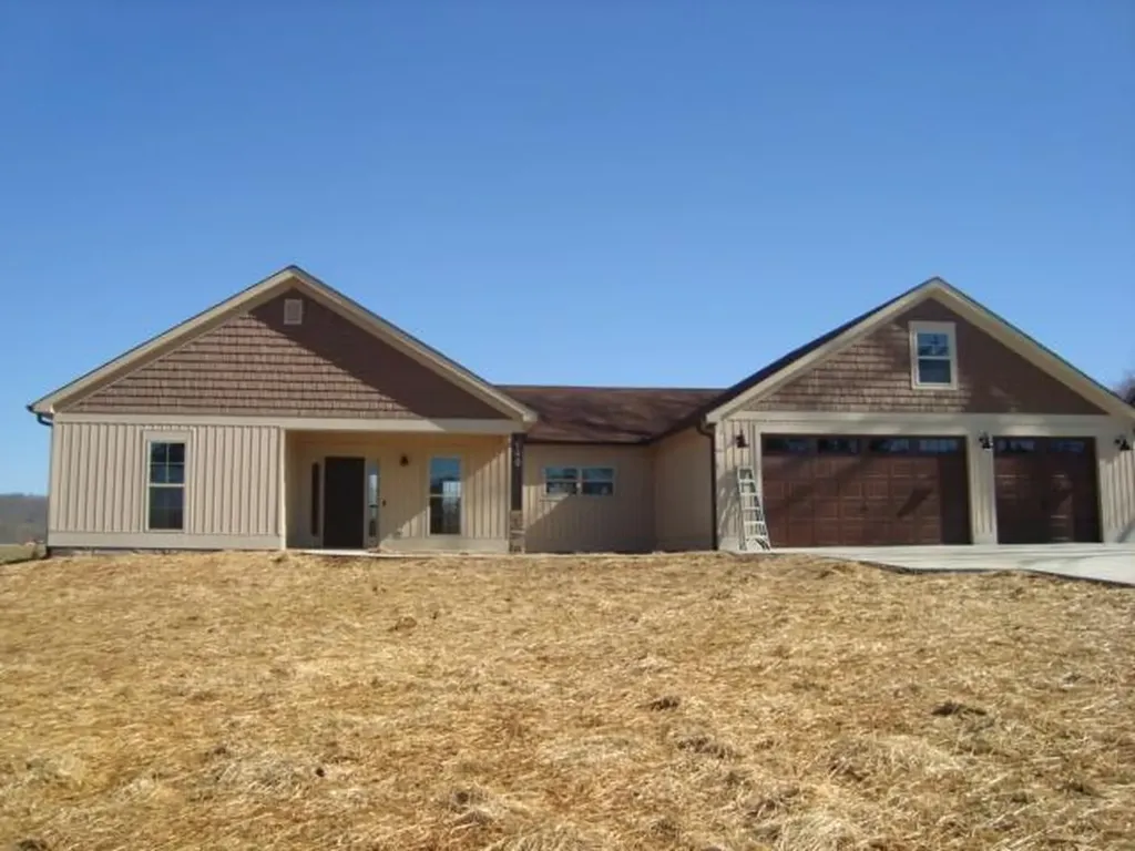 190 Crooked Creek Road Cookeville TN 38506