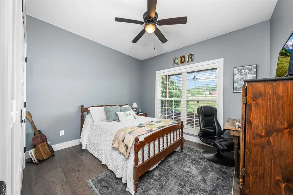 2642 Hilham Highway Livingston TN 38568