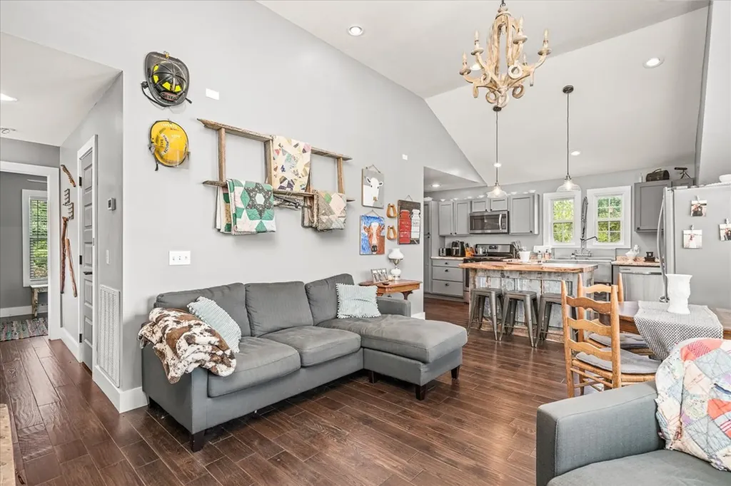 2642 Hilham Highway Livingston TN 38568