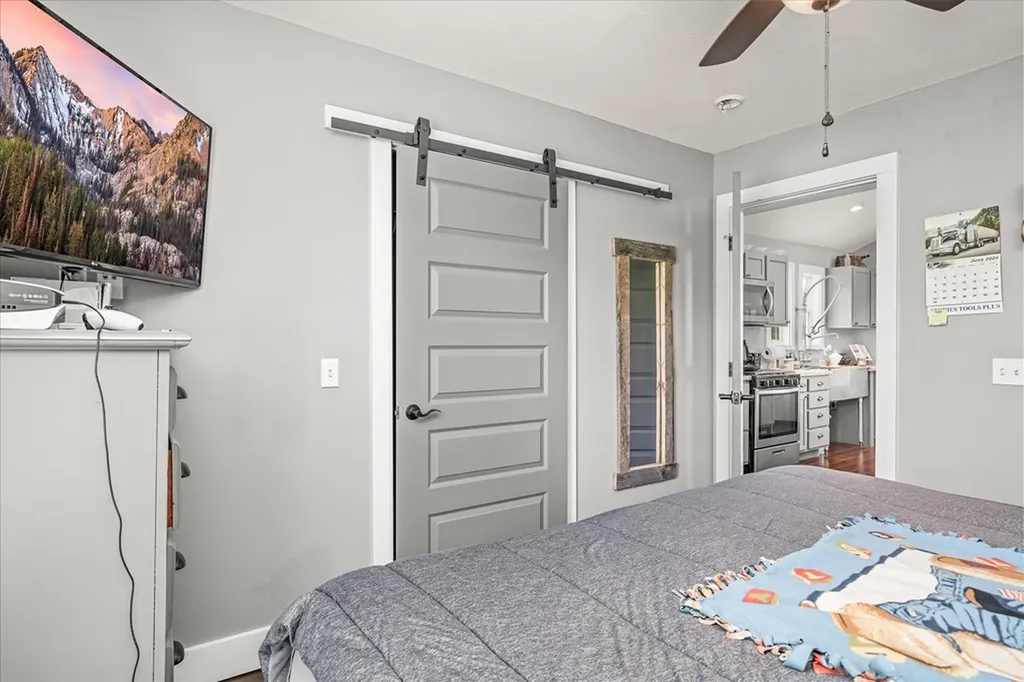 2642 Hilham Highway Livingston TN 38568