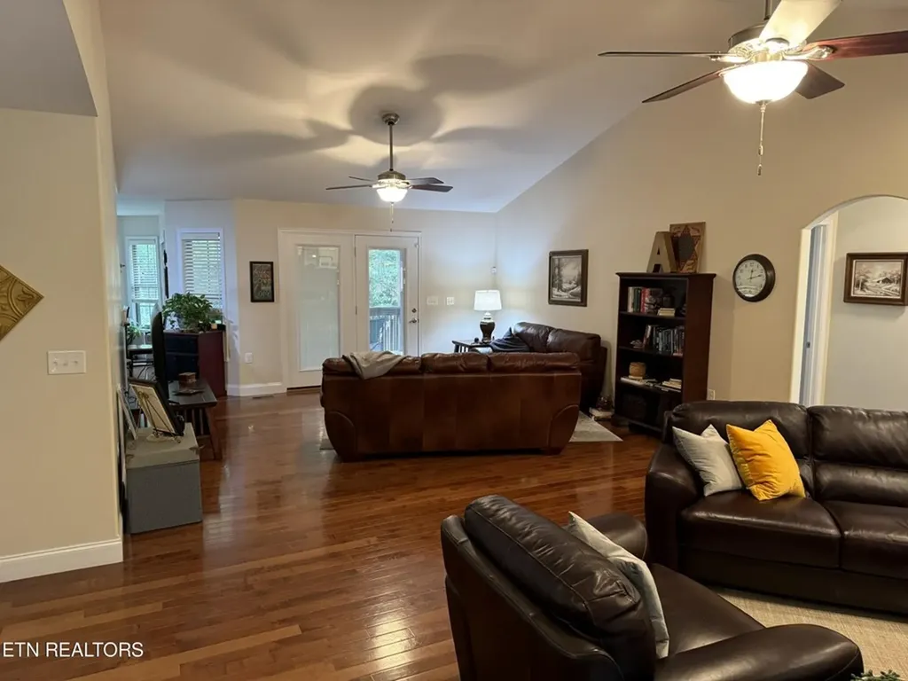 237 Satsuma Drive Crossville TN 38555