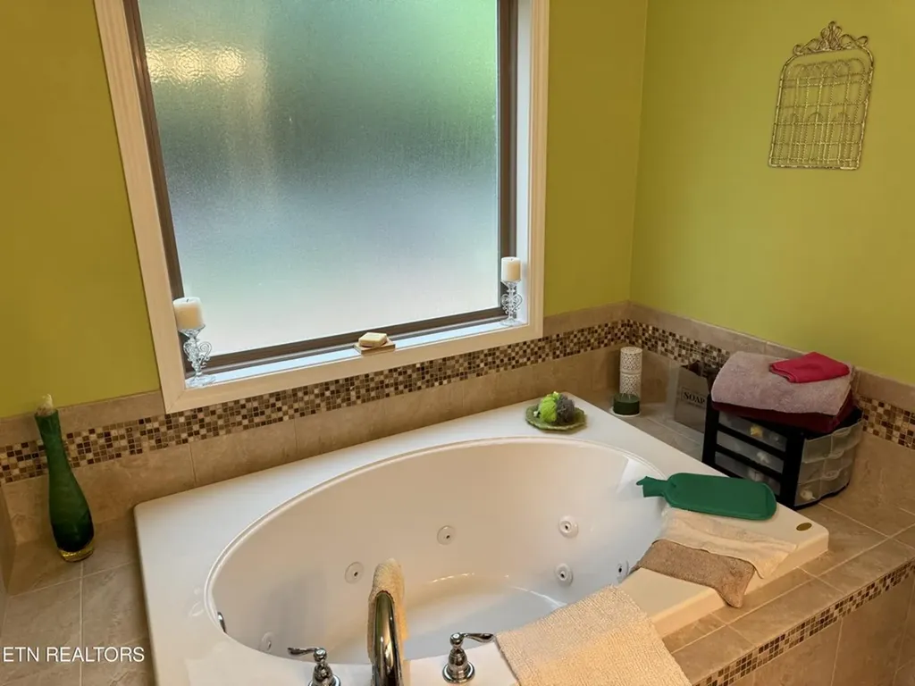 237 Satsuma Drive Crossville TN 38555