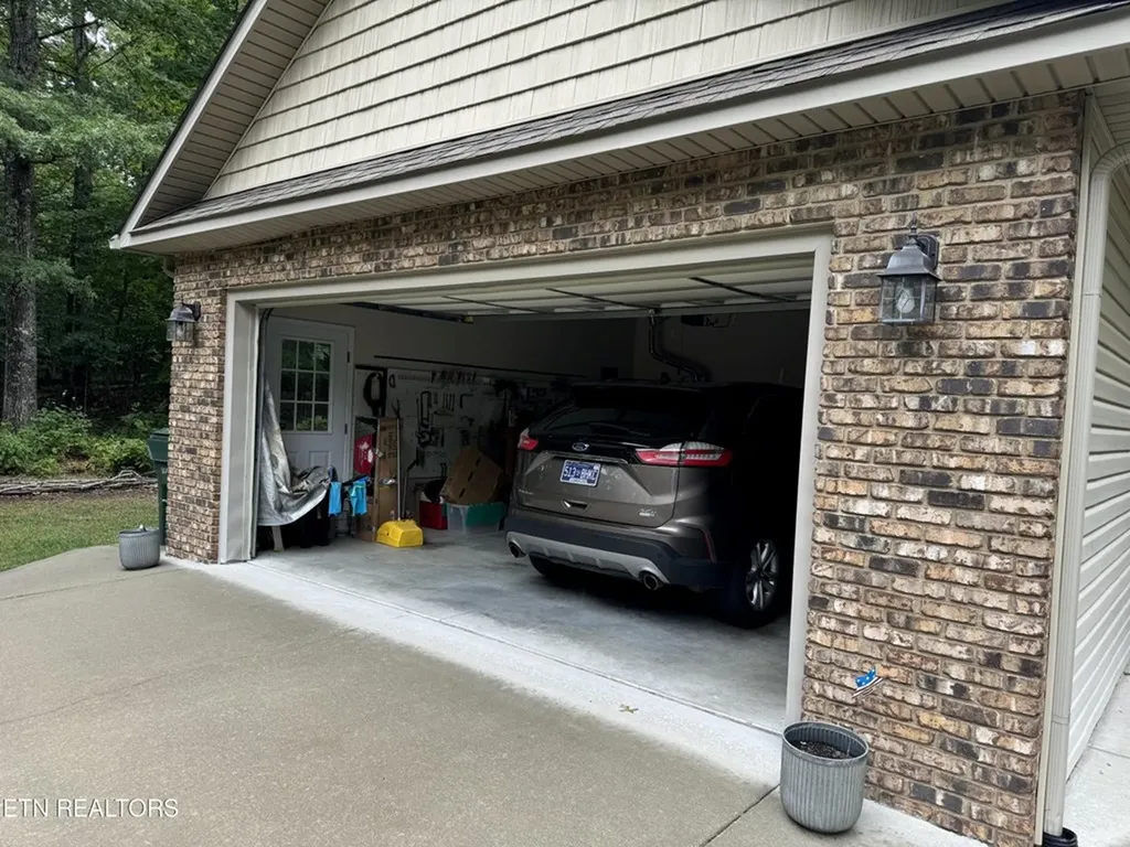 237 Satsuma Drive Crossville TN 38555