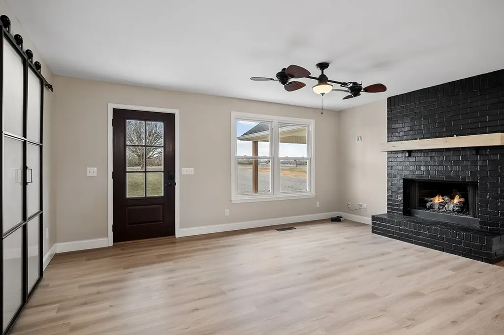 997 Magness Road Smithville TN 37166