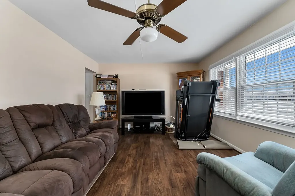 804 Breyer Street Celina TN 38551